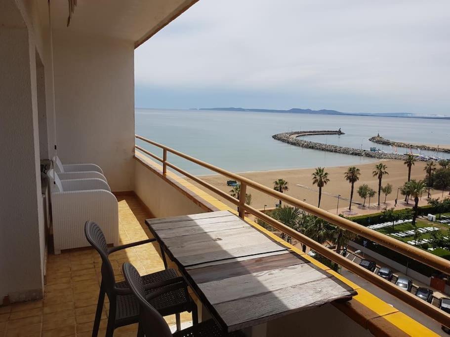 Beautiful Apartment In Front Of Beach, Pool, View ロザス エクステリア 写真